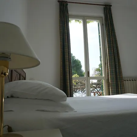 Hotell Beau Rivage 3*
