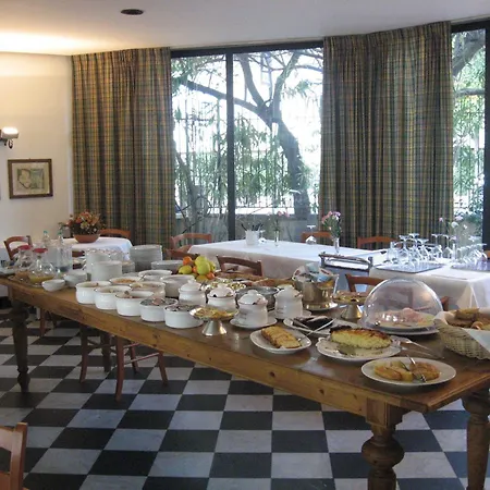 Hotell Beau Rivage