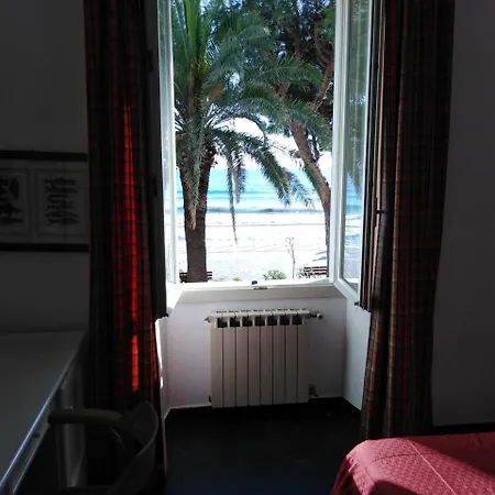 Beau Rivage Hotel 3*