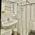 Beau Rivage Szálloda 3*