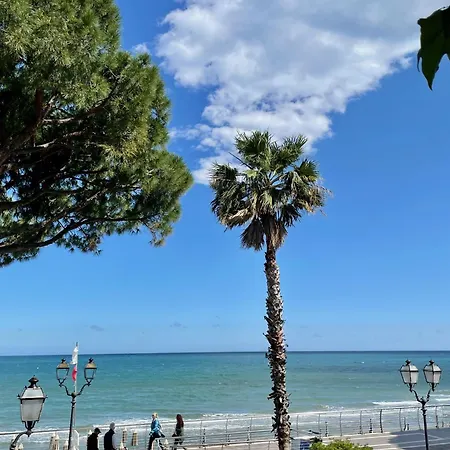 Beau Rivage 3* אלסיו